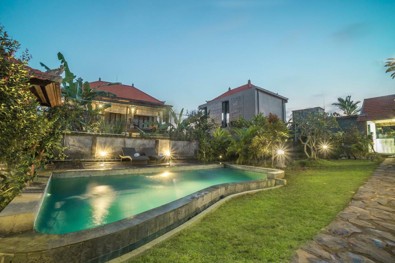 Sriwedari 40 Ubud Exterior photo